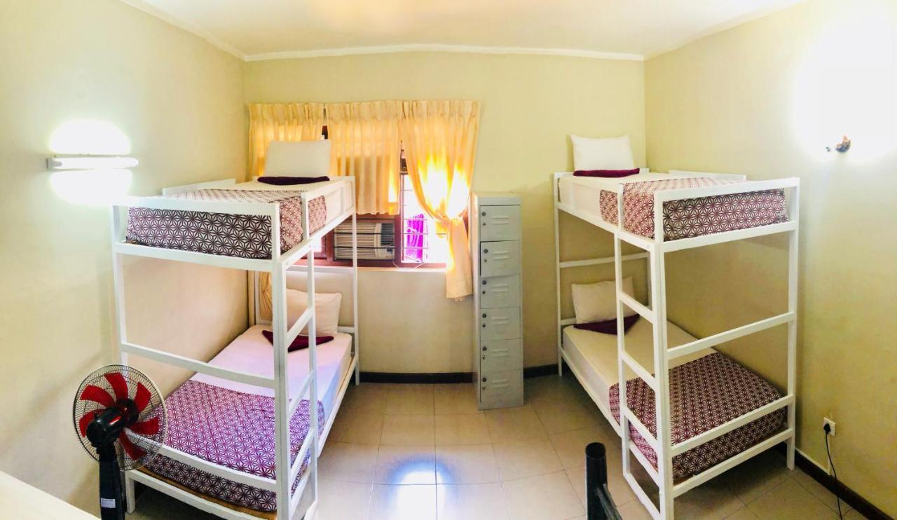 Trip "N" Chill Hostels Colombo Airport Катунаяка Екстер'єр фото